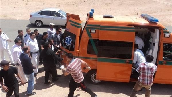  إصابة 5 أشخاص في حادث تصادم بأبوحماد