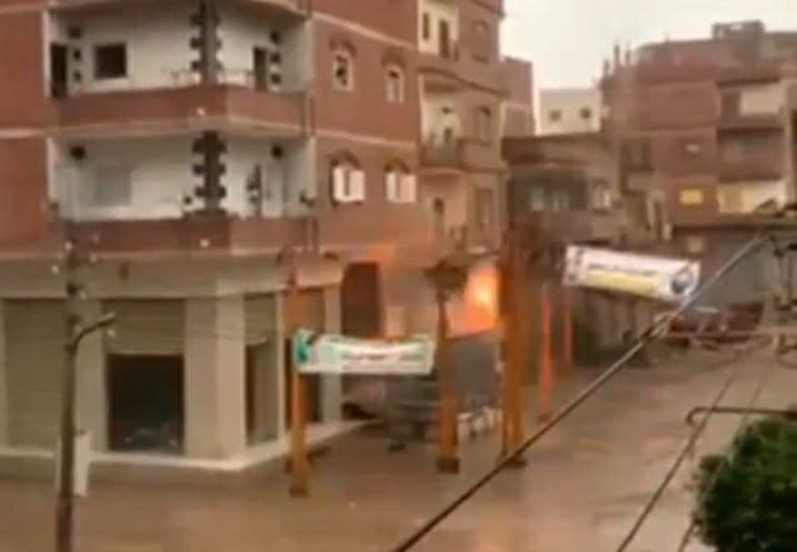  انفجار محول كهربائي نتيجة الأمطار في أبوكبير