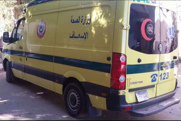  حادث تصادم بين سيارة وموتوسيكل بأبوحماد