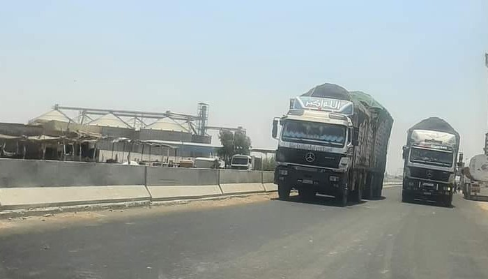  حوادث بسبب سير سيارات النقل عكس الاتجاه بالصالحية