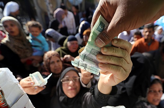  موقع فرنسي يحذر من أزمة مالية غير مسبوقة في مصر