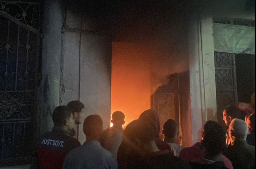 النيران تلتهم محتويات منزل بأبوحماد
