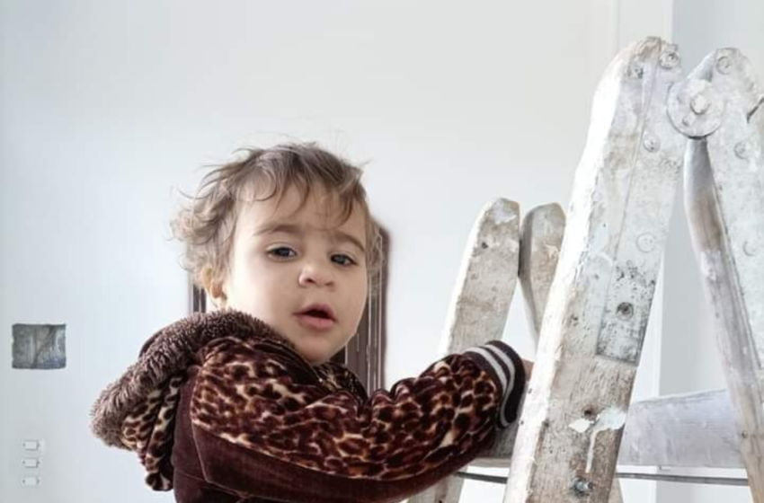 مصرع طفلة سقطت في بيارة صرف صحي بالحسينية