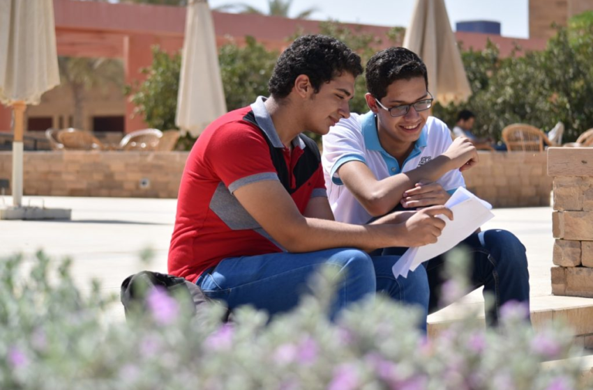  أولويات الشباب حديثاً.. خلل قائم وأخطار حقيقية