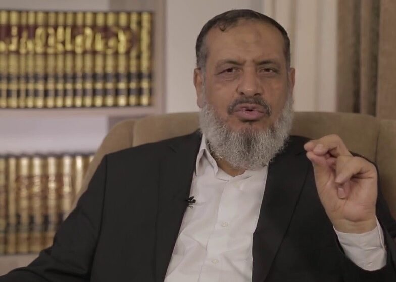  الشعب المهضوم والوُعَّاظ الغلاظ.. بقلم: د. عطية عدلان